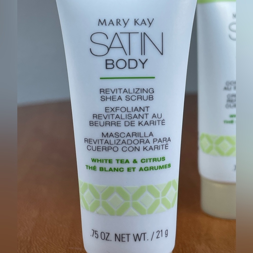 Mary Kay Satin Hands White Tea Citrus Travel Size Set Wash Scrub Lotion.75oz NEW - Picture 4 of 7